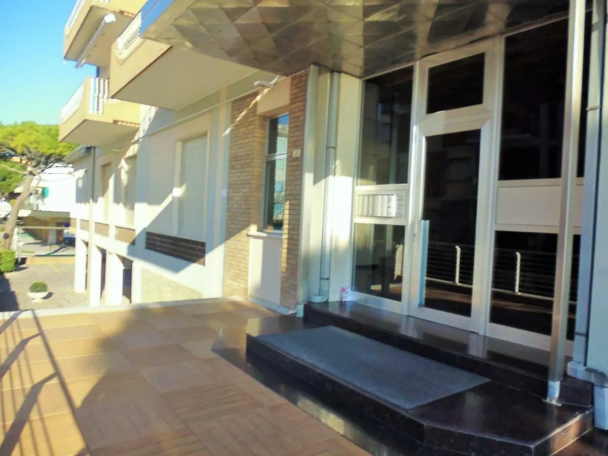 Condominio Faro Lido di Jesolo 0*,  Italia